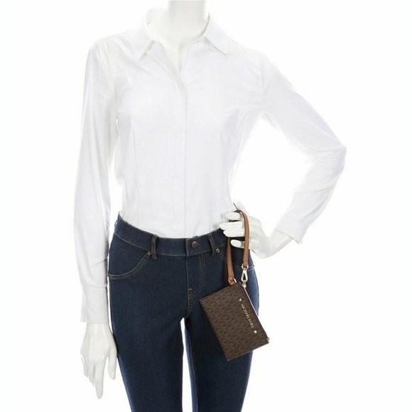 New! MICHAEL KORS MK Logo Karla Brown Wristlet With Strap Zip-Top - Picture 3 of 8